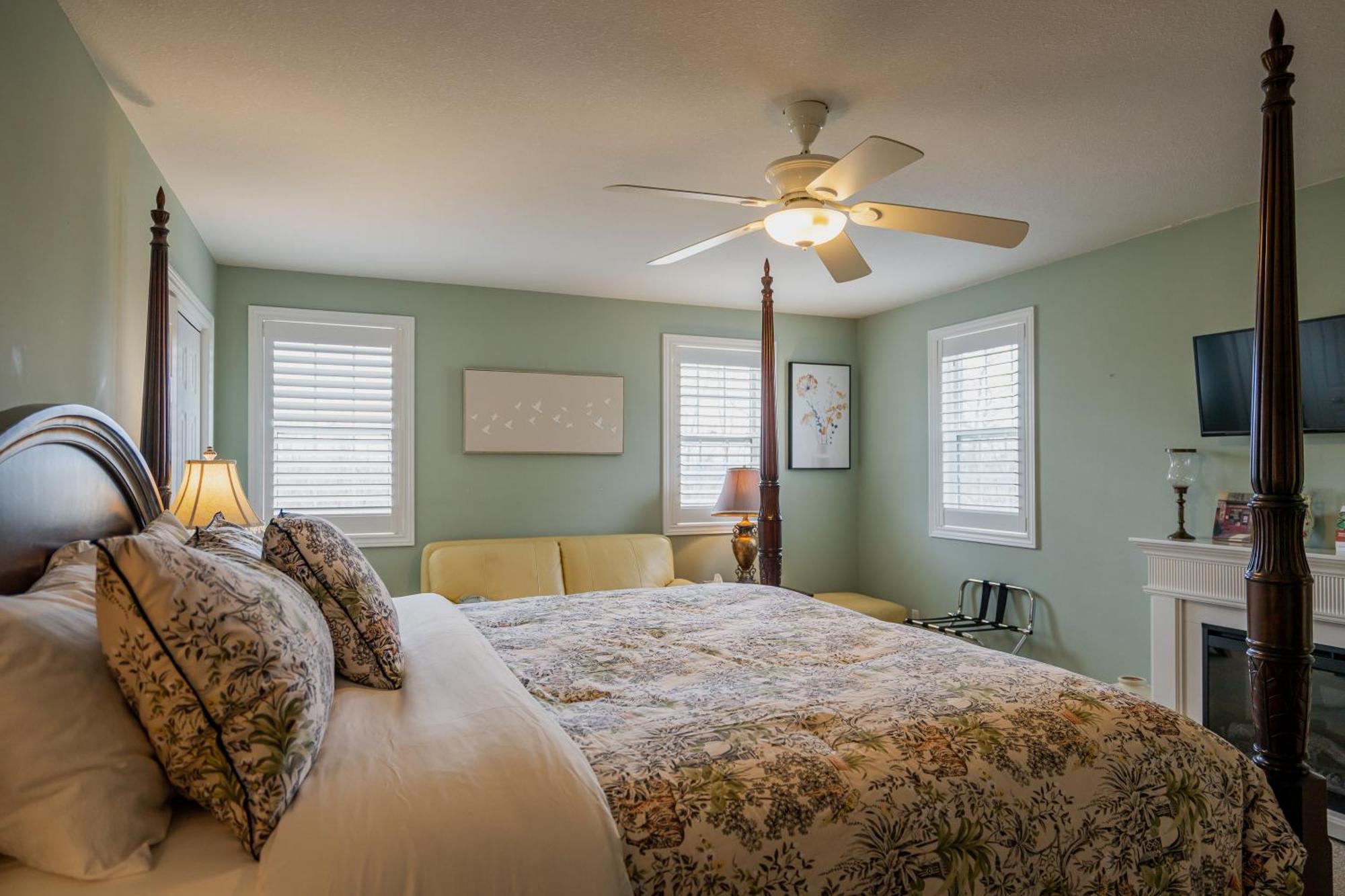 Bed and Breakfast Old Town Country Landing Niagara-on-the-Lake Екстер'єр фото