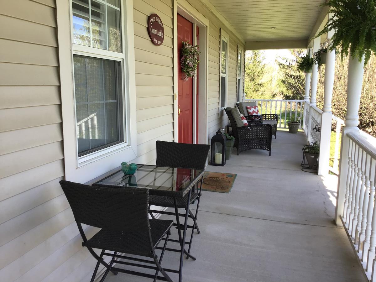 Bed and Breakfast Old Town Country Landing Niagara-on-the-Lake Екстер'єр фото